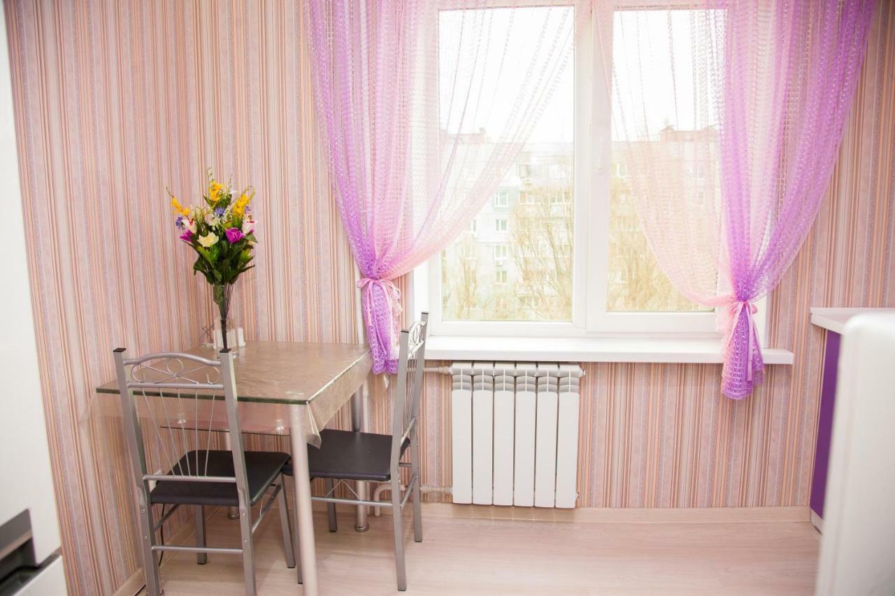 Semi-luxury Apartment on Zaporozhskaya 9 Zaporizhia Kültér fotó